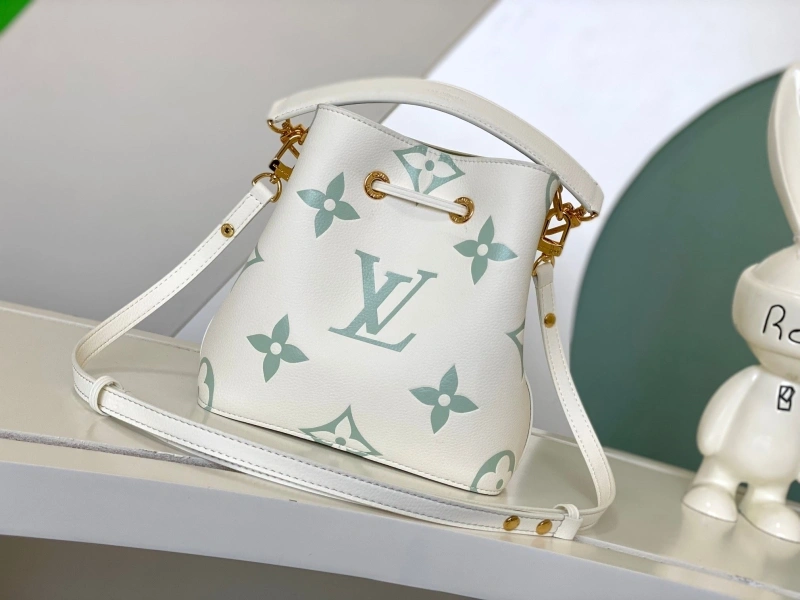 LV Bucket Bags 4233G-0280