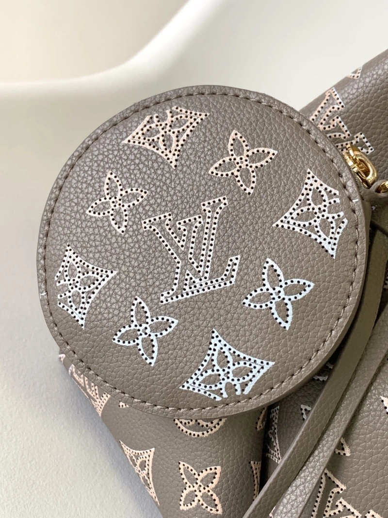 LV Bucket Bags 4233G-0360