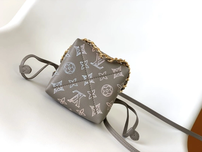 LV Bucket Bags 4233G-0362