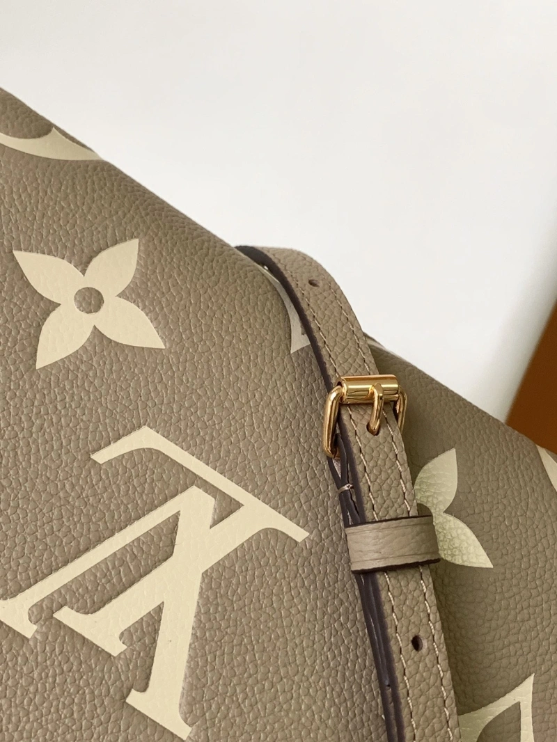 LV Shopping Bags 4233G-0383