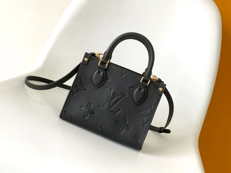 LV Shopping Bags 4233G-0384