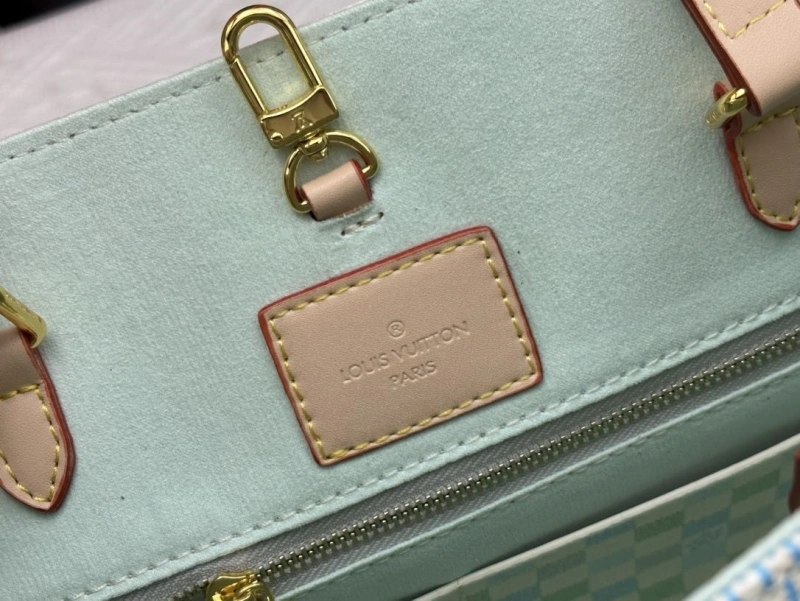 LV Shopping Bags 4233G-0399