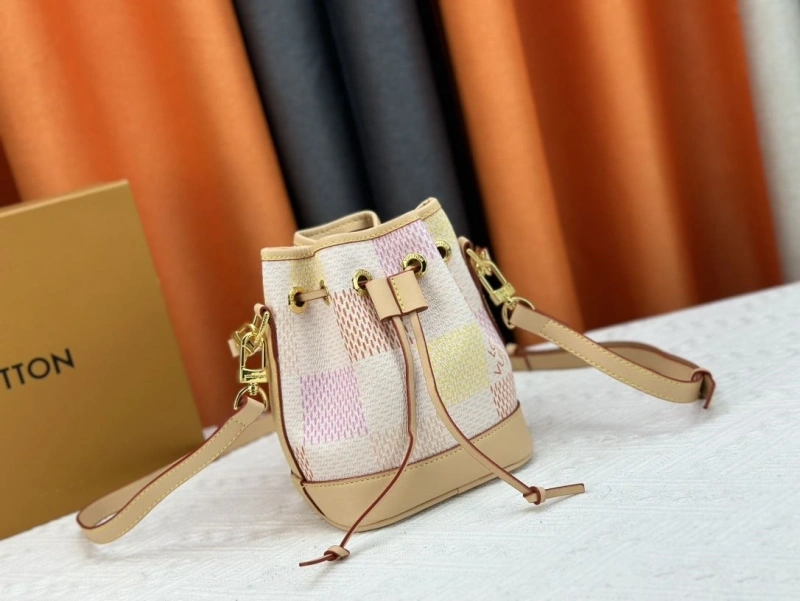 LV Bucket Bags 4233G-0401