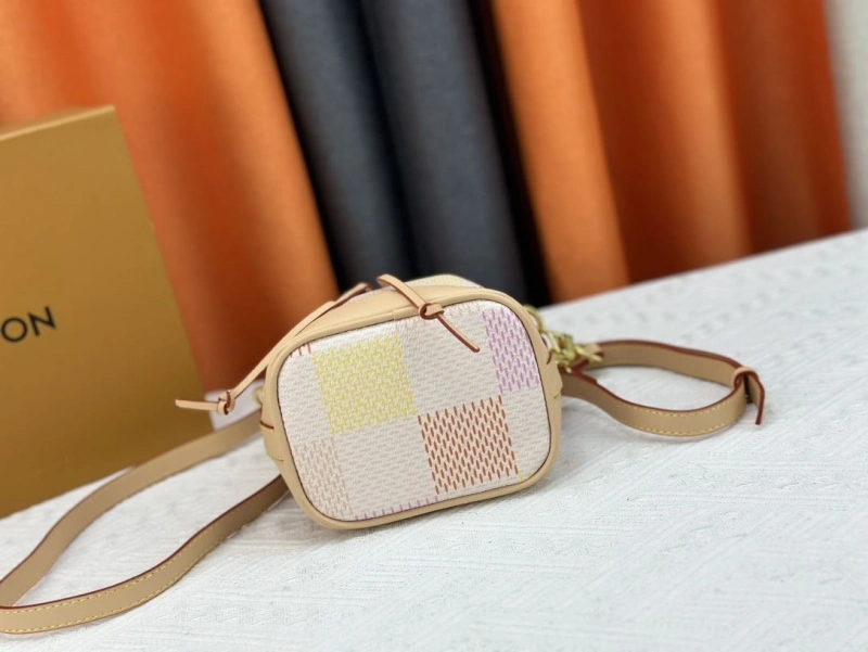 LV Bucket Bags 4233G-0401