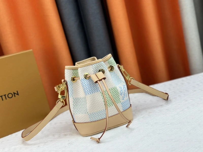 LV Bucket Bags 4233G-0402