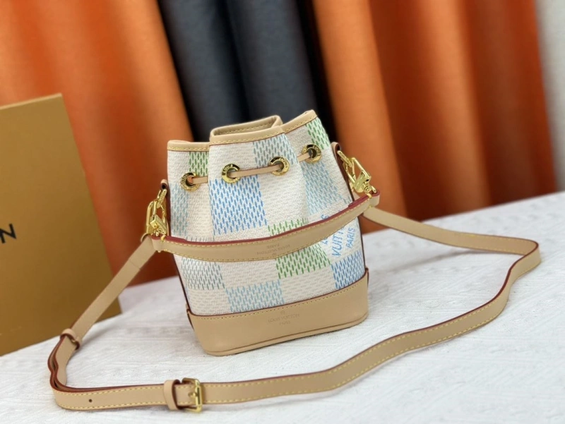 LV Bucket Bags 4233G-0402