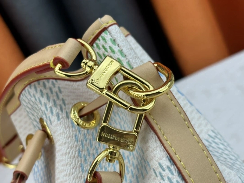 LV Bucket Bags 4233G-0402