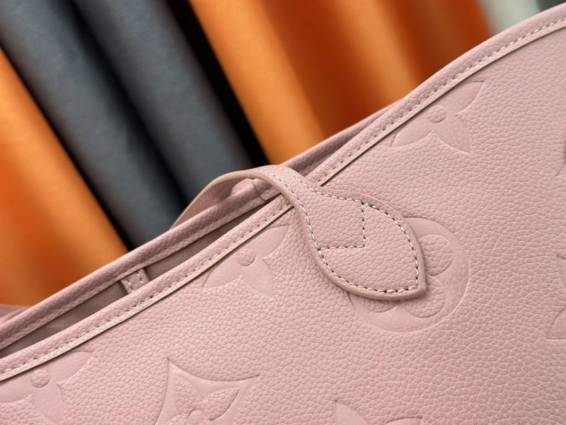 LV Shopping Bags 4233G-0408