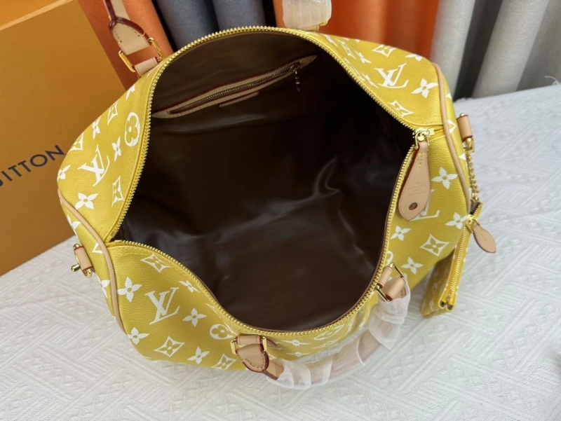 LV Travel Bags 4233G-0433