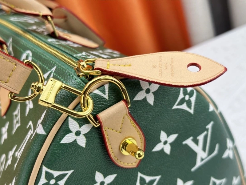 LV Travel Bags 4233G-0435