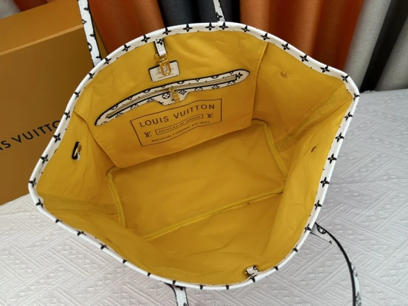 LV Shopping Bags 4233G-0445