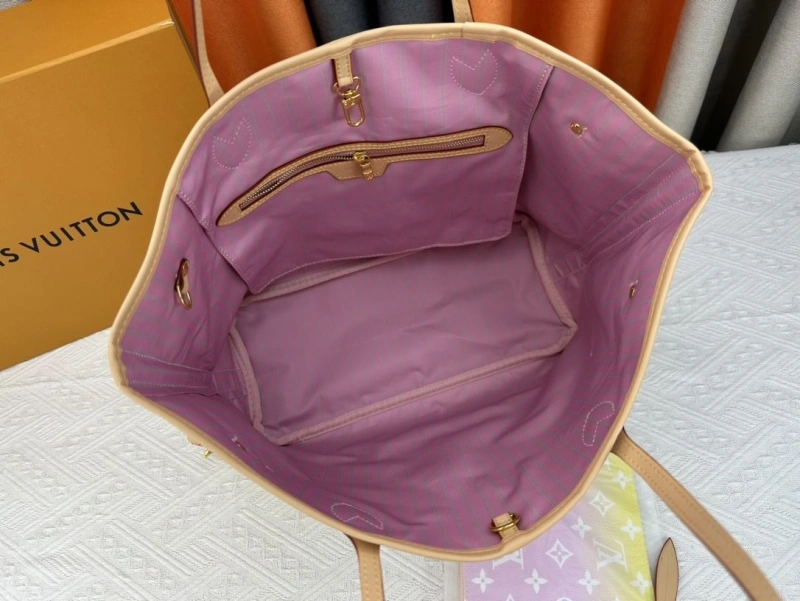 LV Shopping Bags 4233G-0447