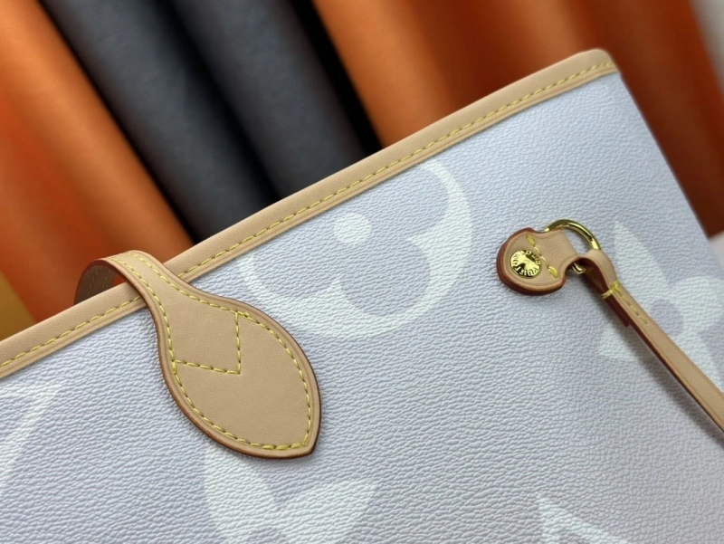 LV Shopping Bags 4233G-0448