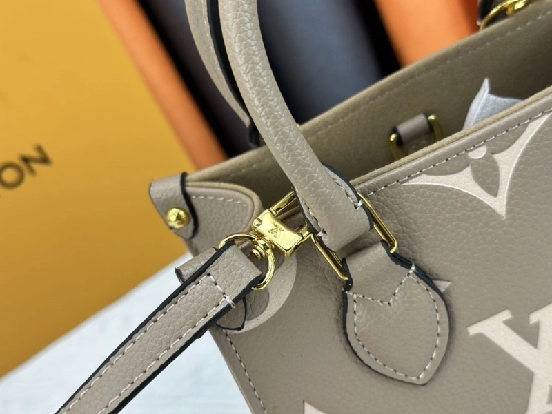 LV Shopping Bags 4233G-0462