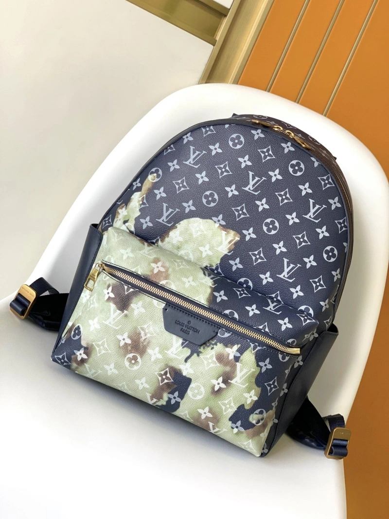 LV Backpacks 4233G-0470