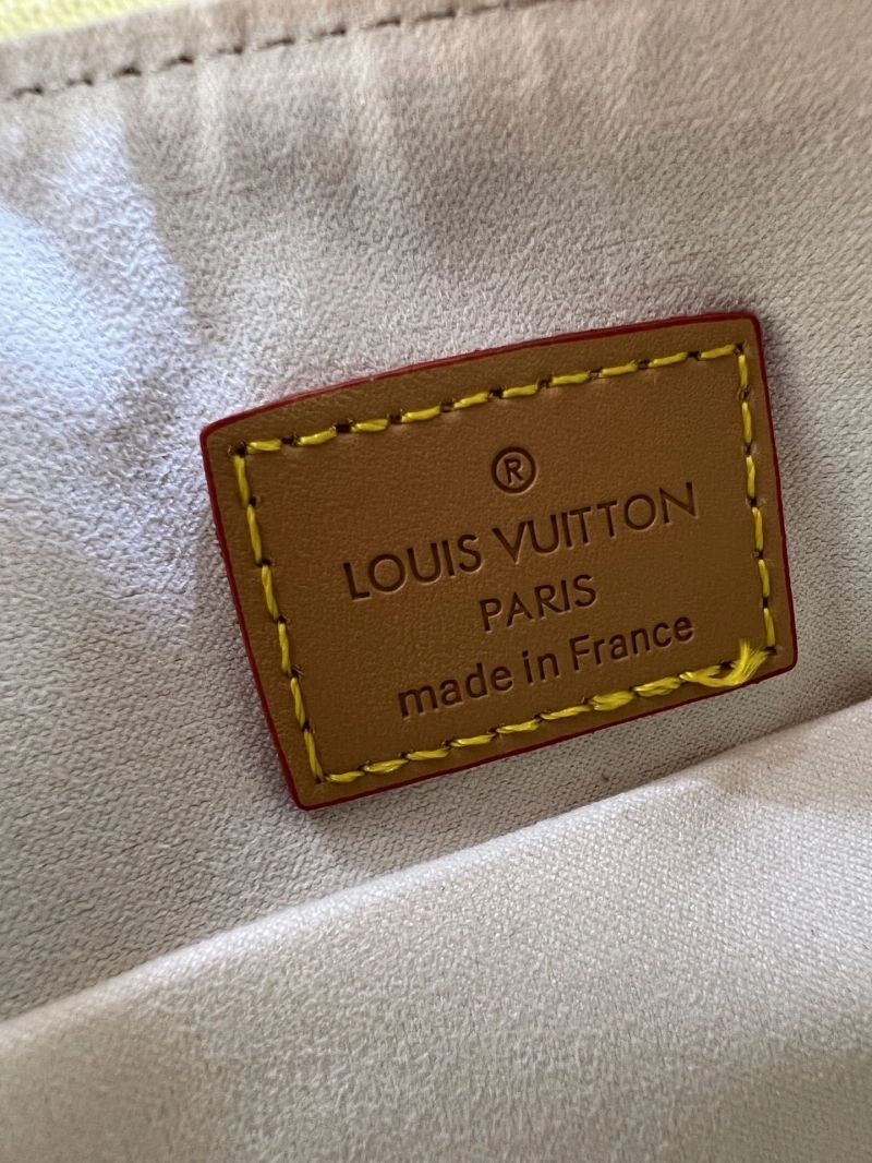 LV Box Bags 4233G-0485