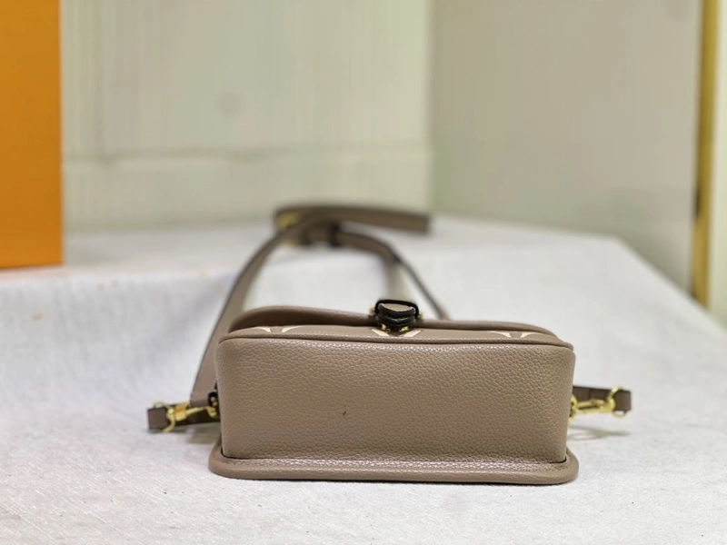 LV Satchel bags 4233G-0520