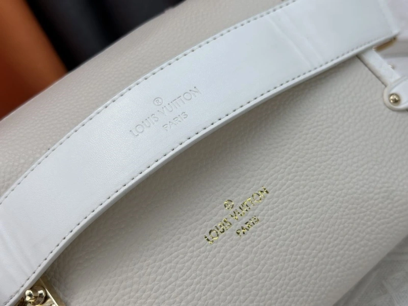 LV Box Bags 4233G-0546
