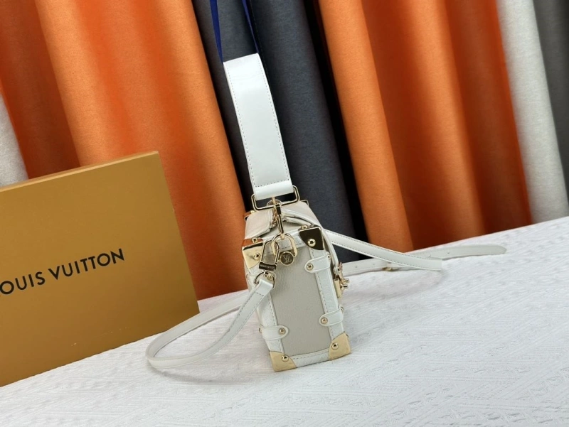 LV Box Bags 4233G-0547