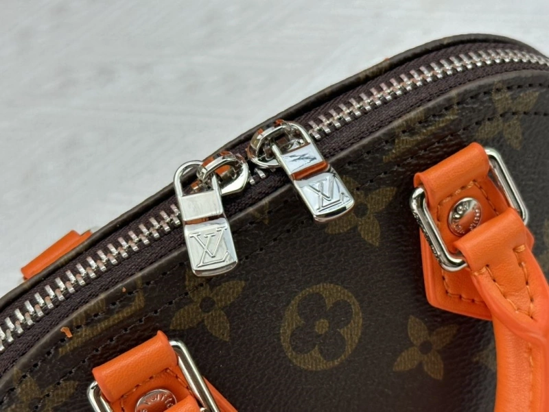 LV Top Handle Bags 4233G-0552