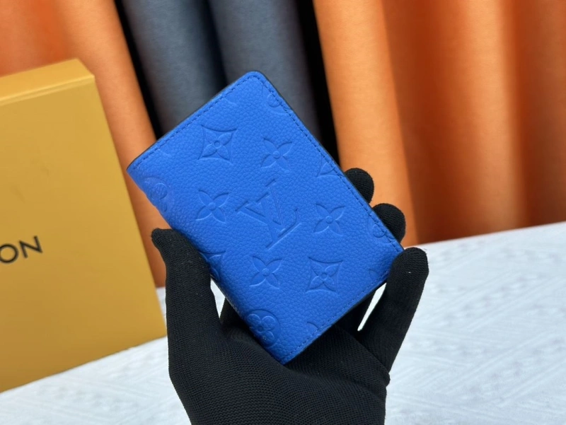 LV Wallets 4233G-0564