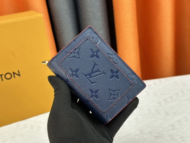 LV Wallets 4233G-0572