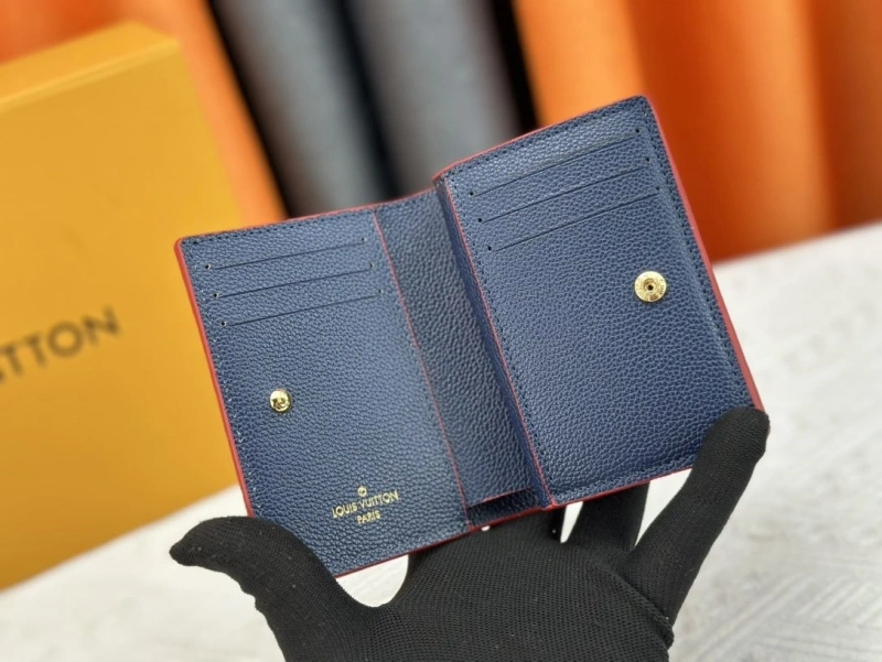 LV Wallets 4233G-0572