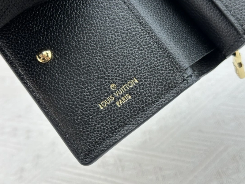 LV Wallets 4233G-0573