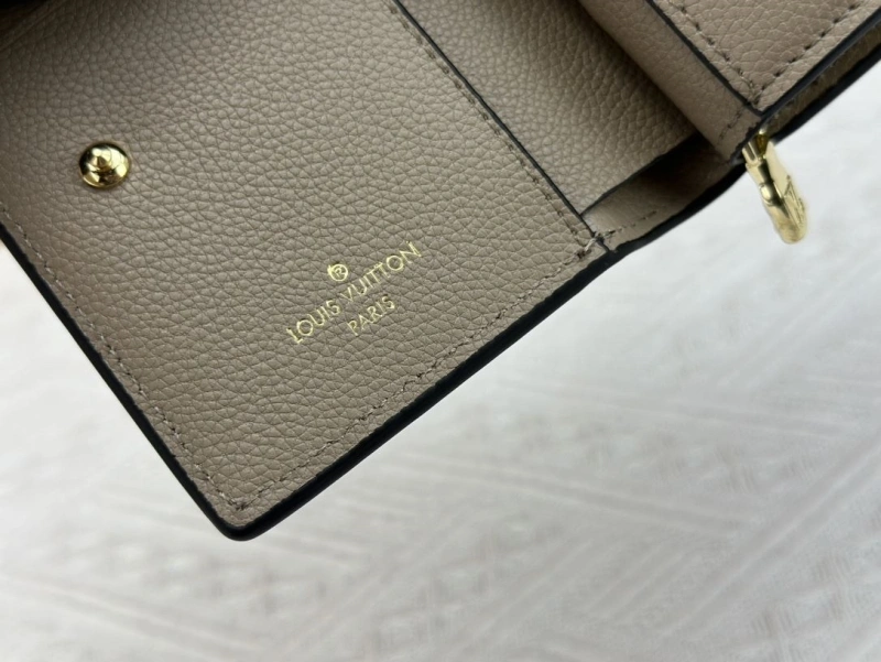 LV Wallets 4233G-0574
