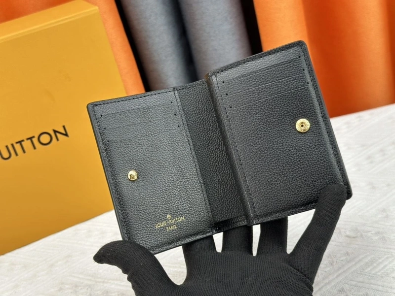 LV Wallets 4233G-0576