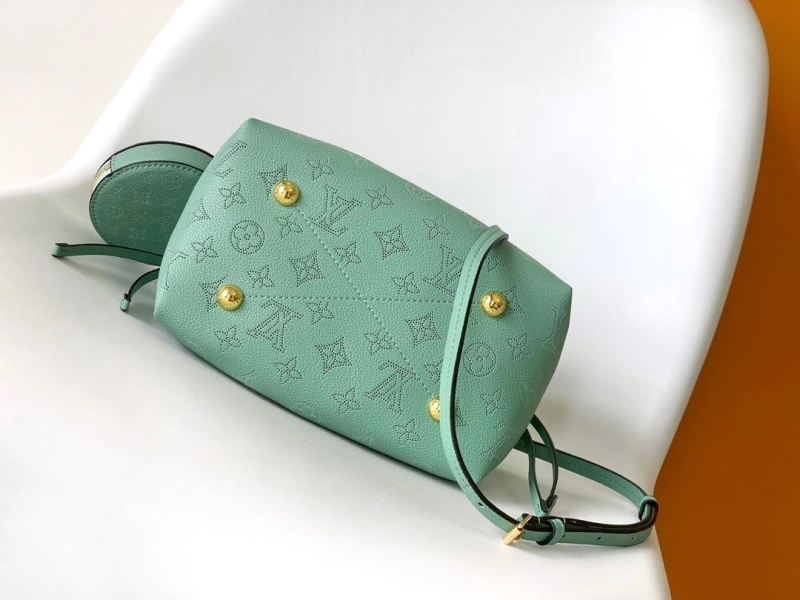 LV Satchel bags 4233G-0586