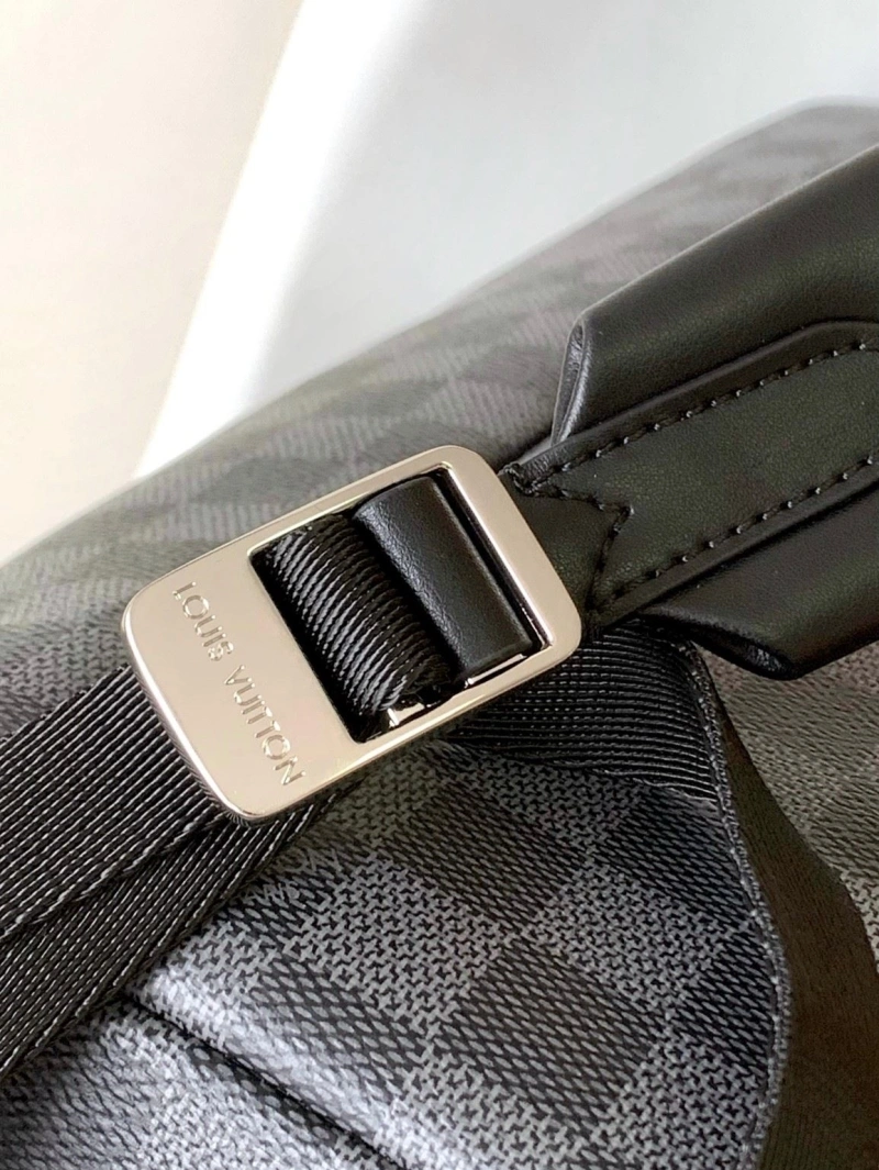 LV Backpacks 4233G-0591