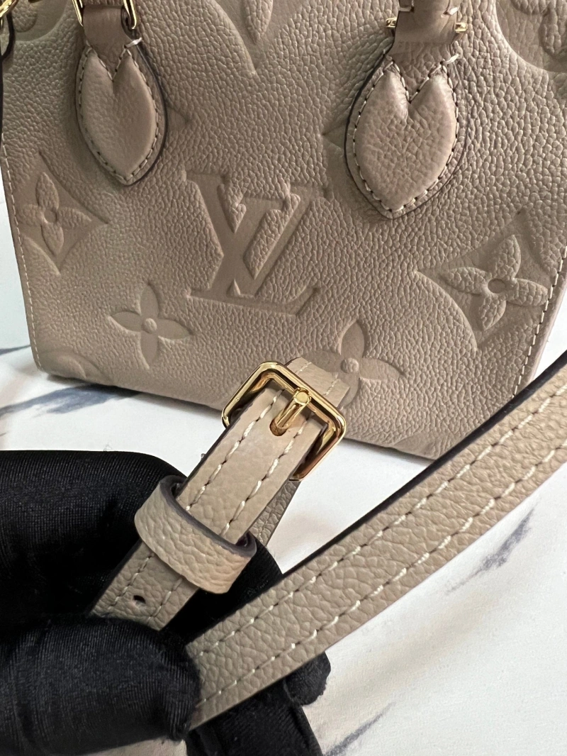 LV Shopping Bags 4233G-0607