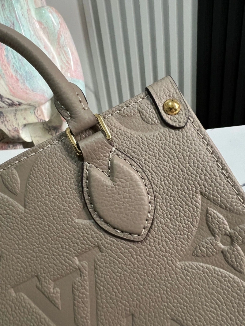 LV Shopping Bags 4233G-0607