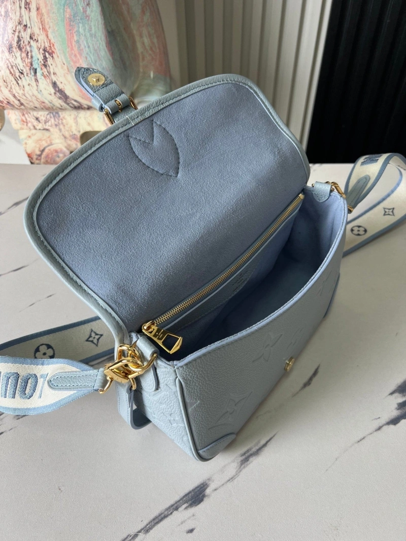 LV Satchel bags 4233G-0617
