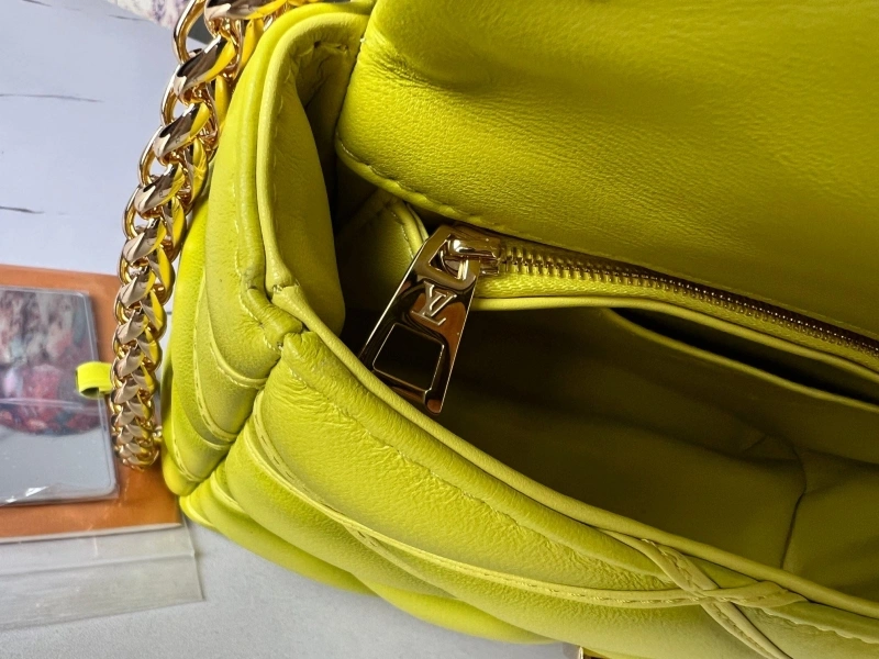 lv twist De*1m bags 4233g-0625