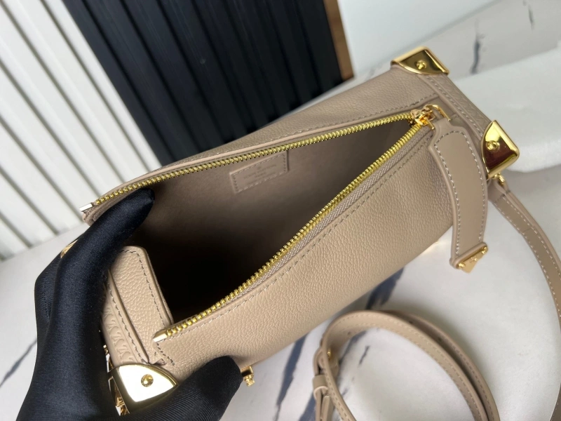 LV Box Bags 4233G-0640