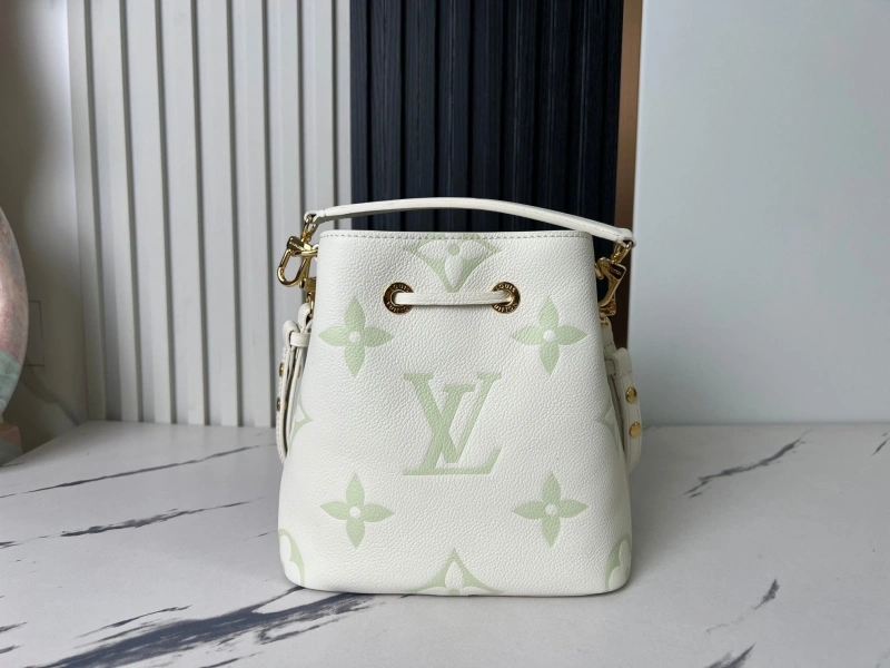 LV Bucket Bags 4233G-0641