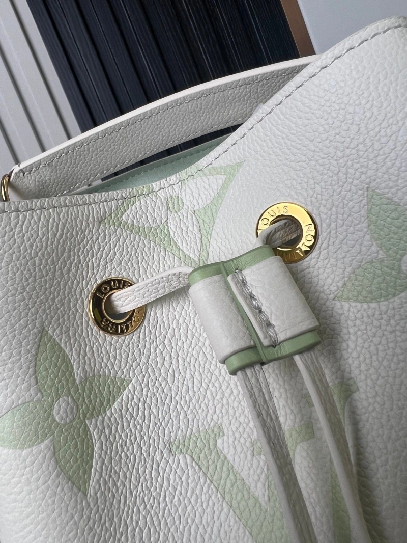 LV Bucket Bags 4233G-0641