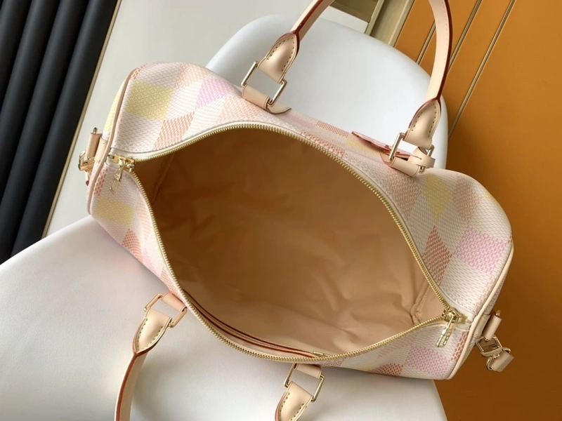 LV Travel Bags 4233G-0658