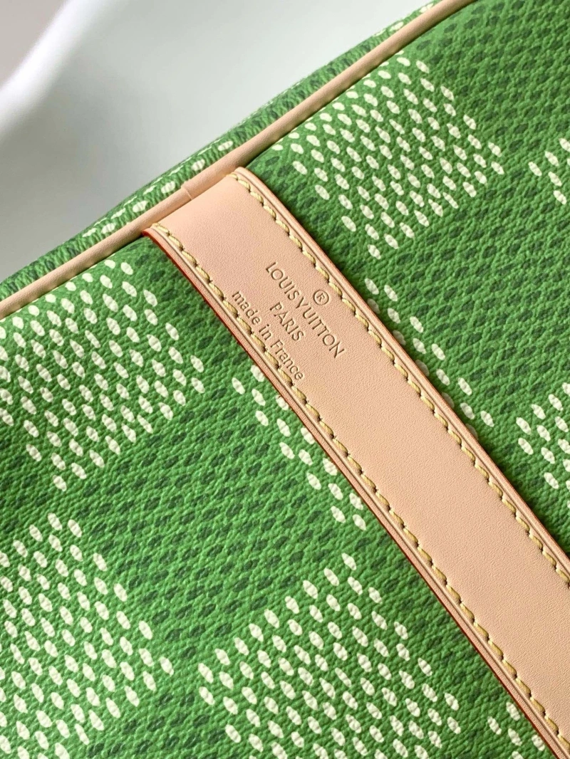 LV Travel Bags 4233G-0659