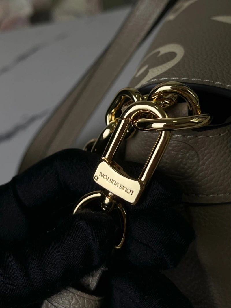 LV Satchel bags 4233G-0664