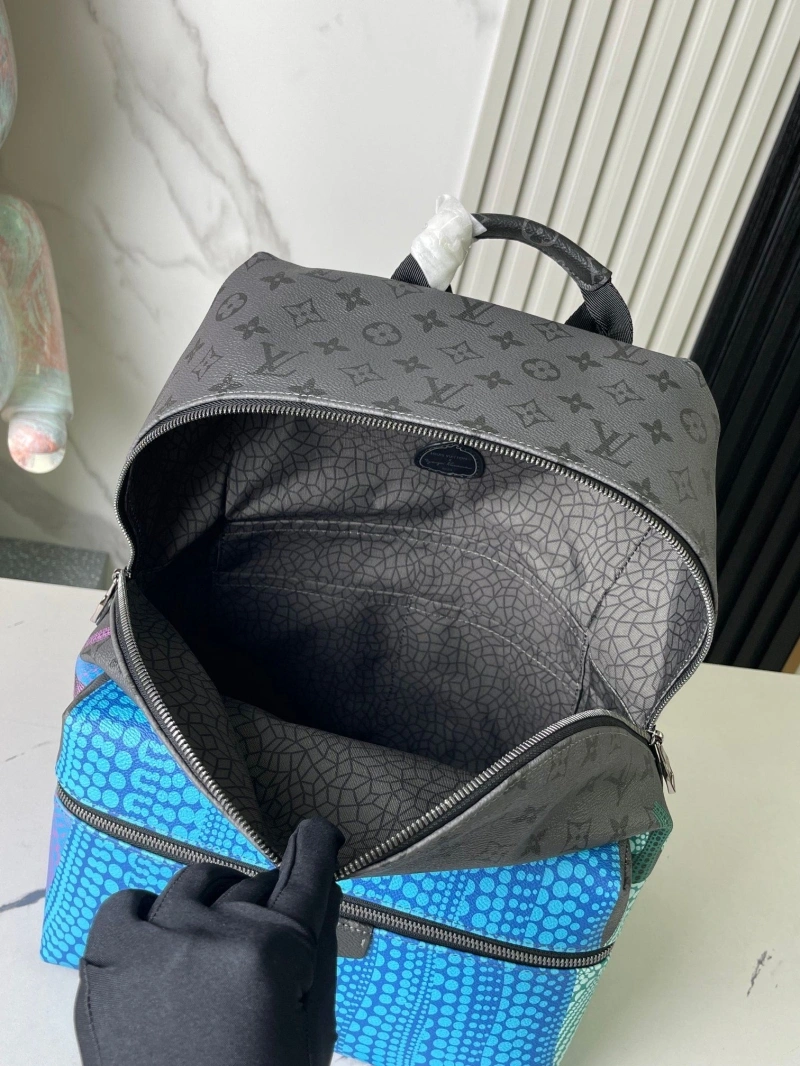 LV Backpacks 4233G-0668
