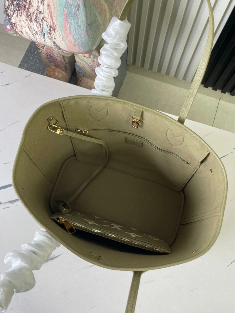 LV Shopping Bags 4233G-0675