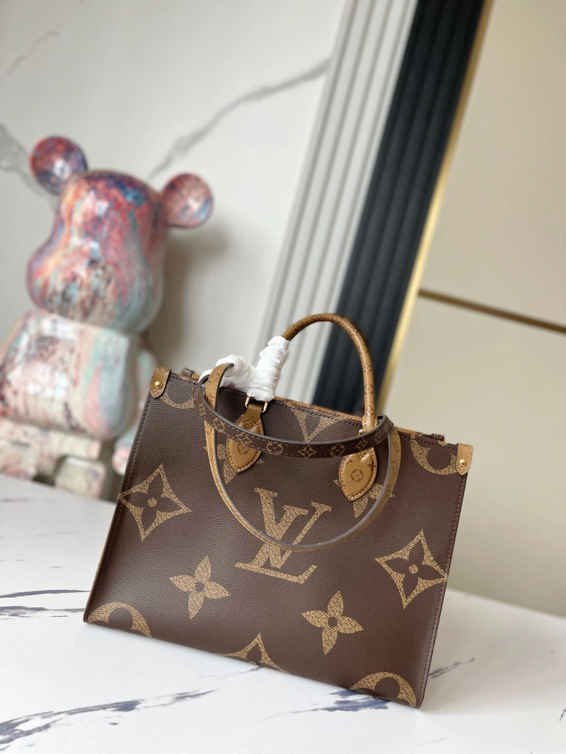 LV Shopping Bags 4233G-0681