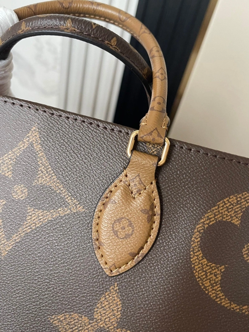 LV Shopping Bags 4233G-0682