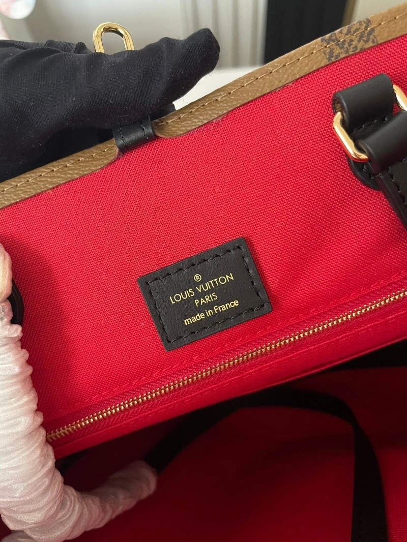LV Shopping Bags 4233G-0682