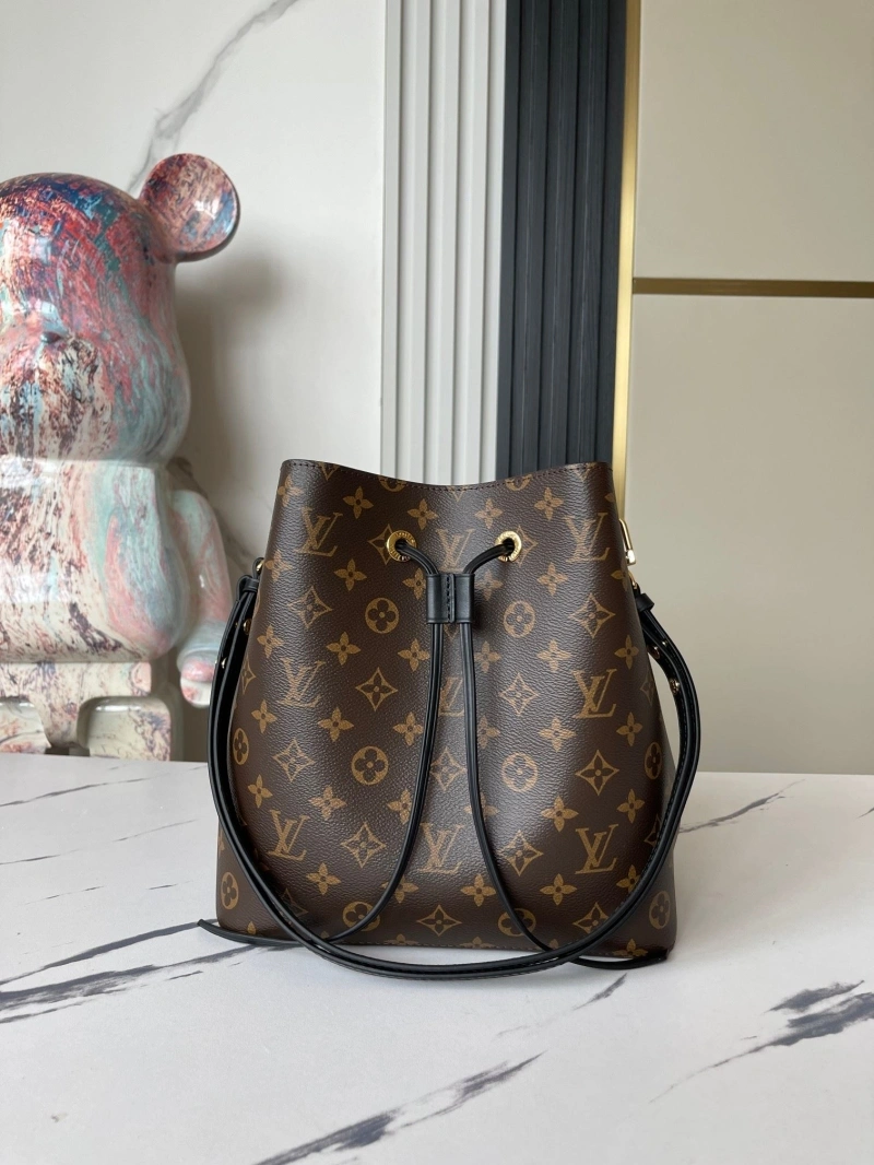 LV Bucket Bags 4233G-0685