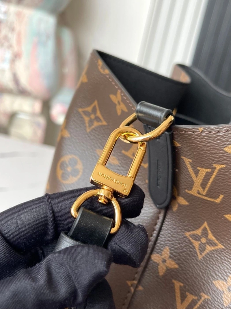 LV Bucket Bags 4233G-0685