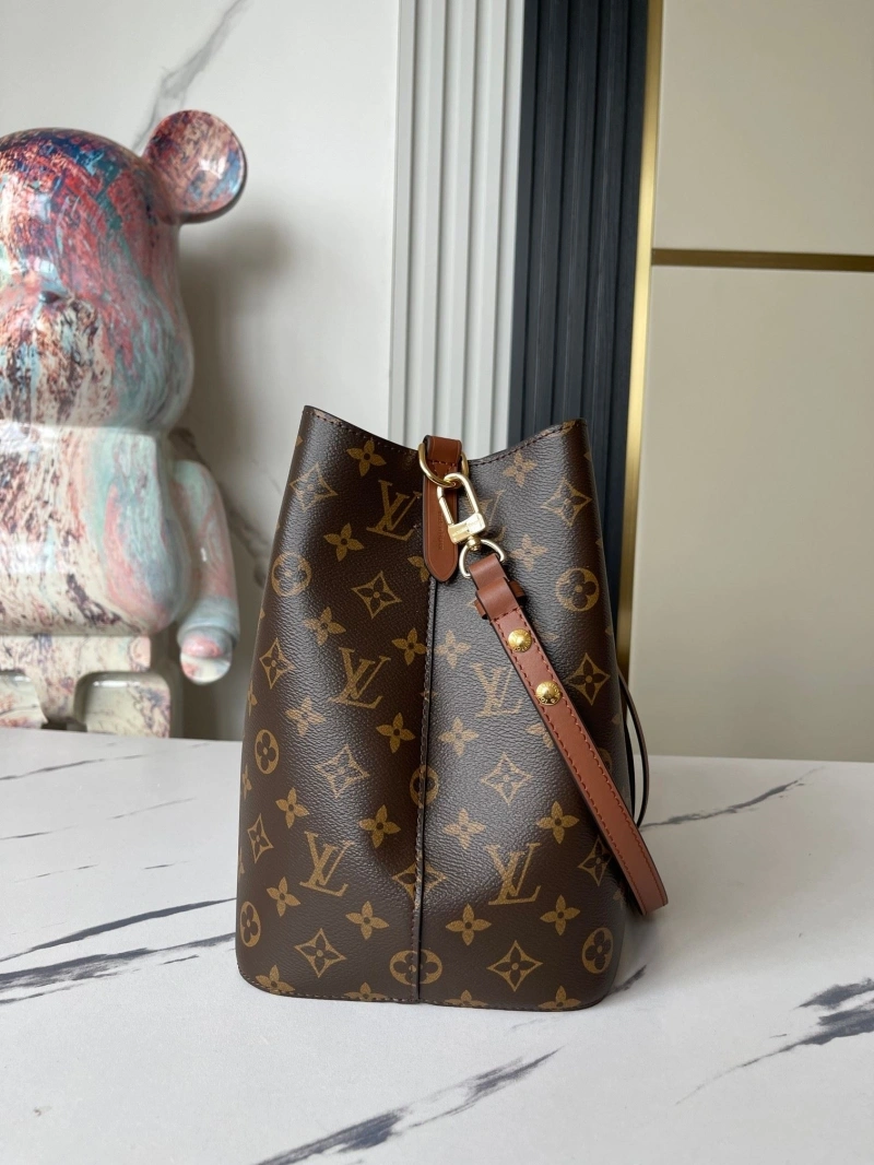 LV Bucket Bags 4233G-0686